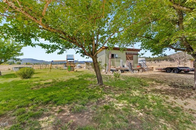 14501 Avalon Road, White City, OR 97503