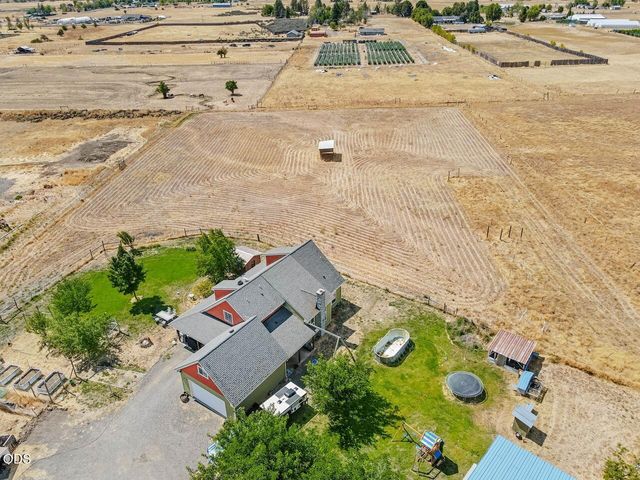 14501 Avalon Road, White City, OR 97503