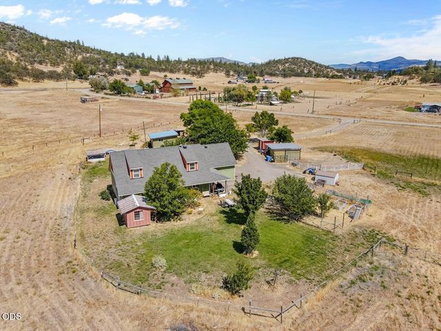 14501 Avalon Road, White City, OR 97503