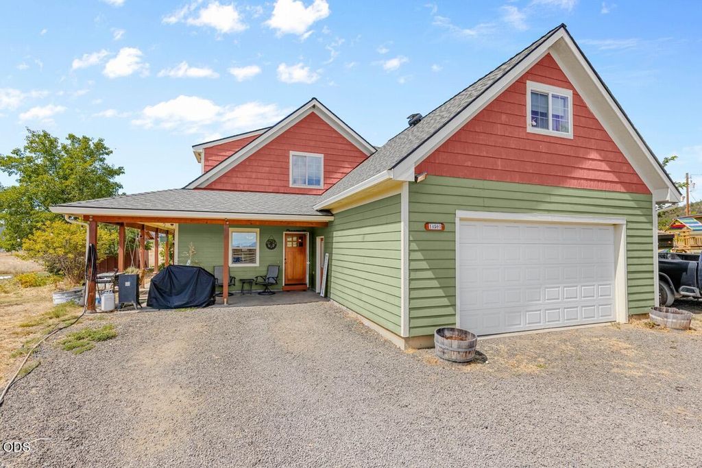 14501 Avalon Road, White City, OR 97503