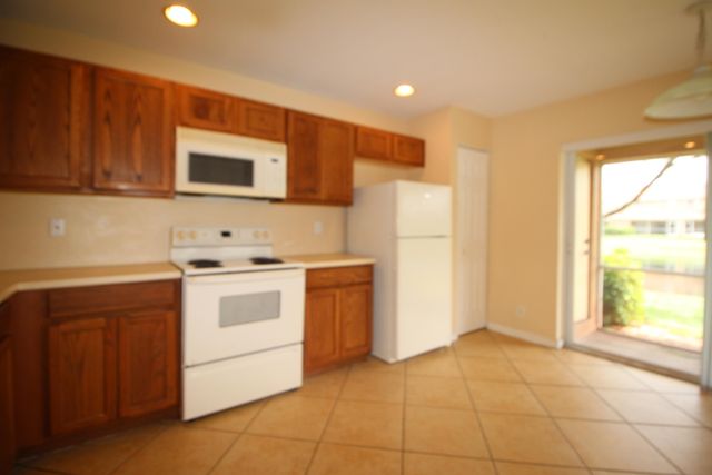 6602 Sandy Bank Terrace, Riviera Beach, FL 33407