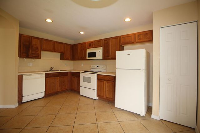 6602 Sandy Bank Terrace, Riviera Beach, FL 33407
