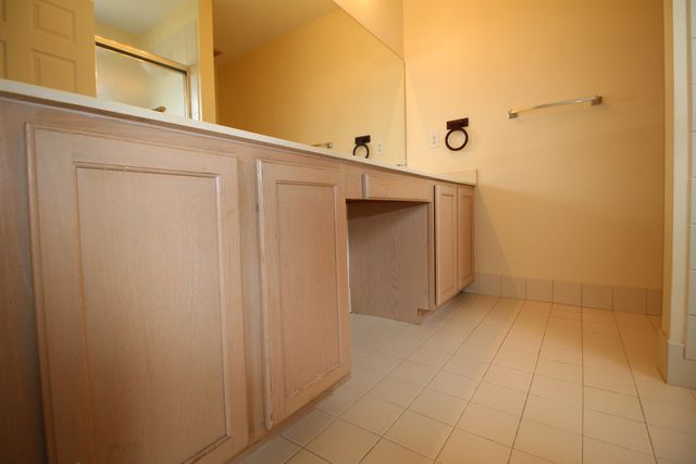 6602 Sandy Bank Terrace, Riviera Beach, FL 33407