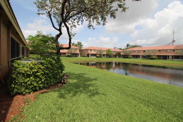 6602 Sandy Bank Terrace, Riviera Beach, FL 33407