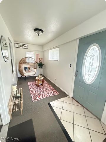 1059 Schumacher Avenue, Akron, OH 44307