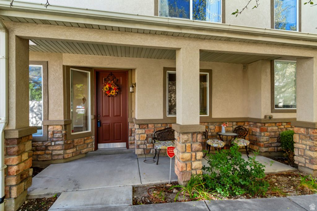 3952 W SERENITY VIEW DR, West Jordan, UT 84084 — exterior
