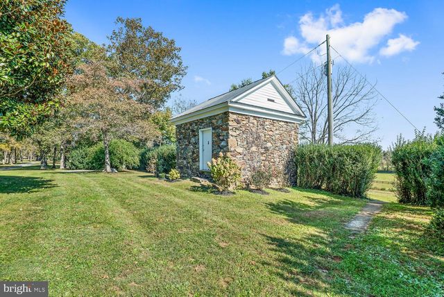 35175 SNICKERSVILLE TURNPIKE, Round Hill, VA 20141