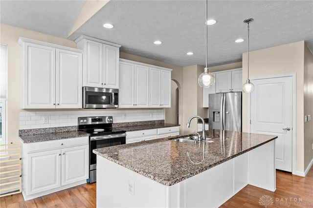 400 Buckingham Place, Beavercreek Twp, OH 45385