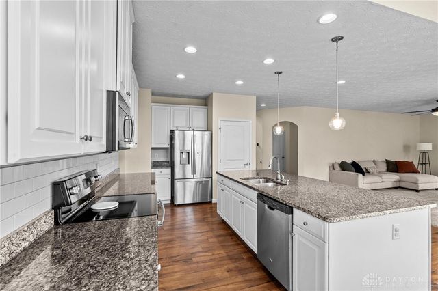 400 Buckingham Place, Beavercreek Twp, OH 45385