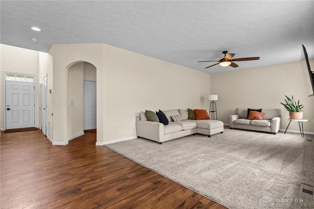 400 Buckingham Place, Beavercreek Twp, OH 45385