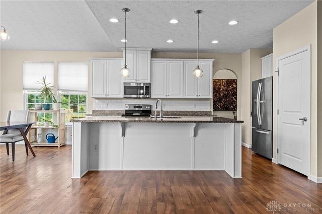 400 Buckingham Place, Beavercreek Twp, OH 45385