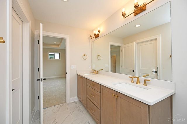 7408 Orchard Street, Columbia Twp, OH 45227