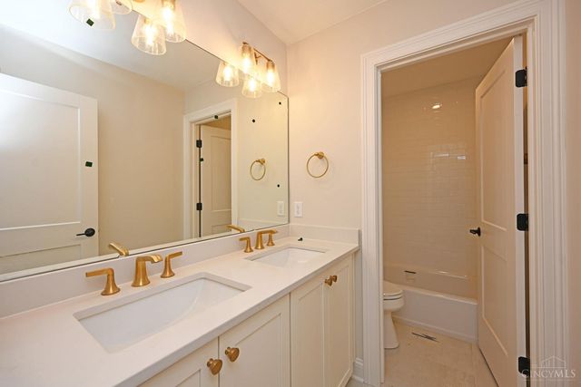 7408 Orchard Street, Columbia Twp, OH 45227