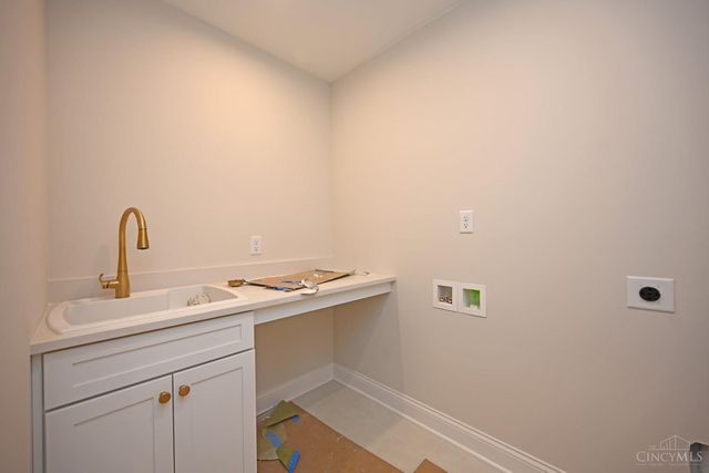 7408 Orchard Street, Columbia Twp, OH 45227