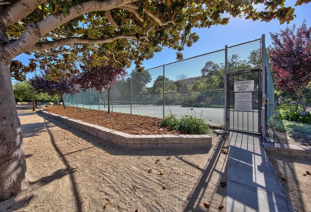 19311 Creekside Circle, Salinas, CA 93908