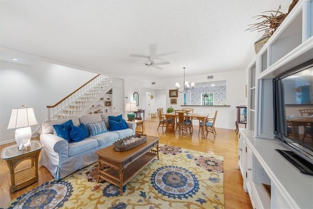 1340 Ivy Court 213, Vero Beach, FL 32963