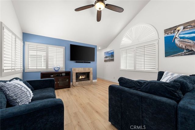 1014 England Street, Huntington Beach, CA 92648