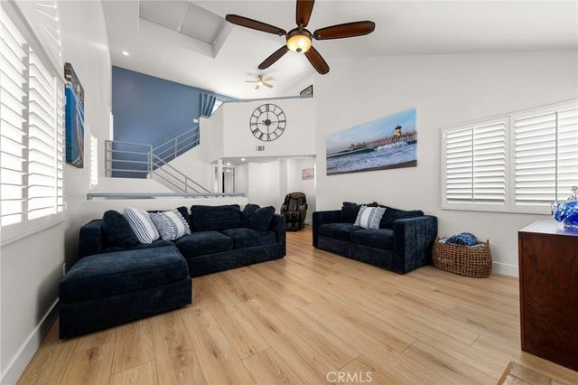 1014 England Street, Huntington Beach, CA 92648