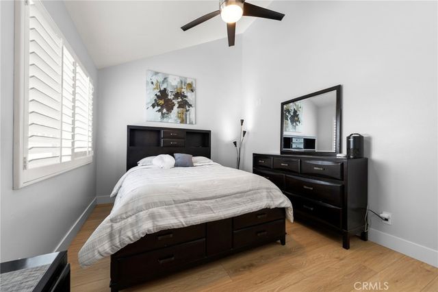 1014 England Street, Huntington Beach, CA 92648