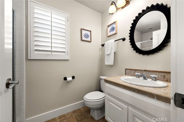 1014 England Street, Huntington Beach, CA 92648