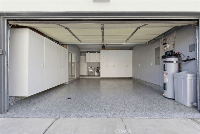 1014 England Street, Huntington Beach, CA 92648