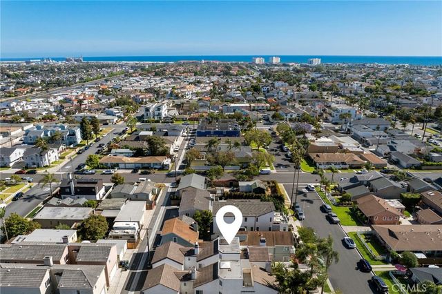 1014 England Street, Huntington Beach, CA 92648