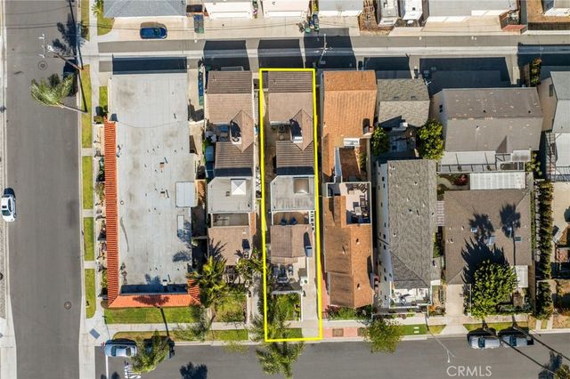 1014 England Street, Huntington Beach, CA 92648