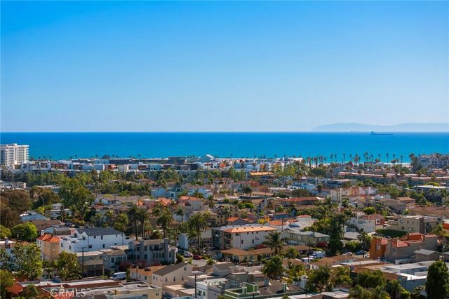 1014 England Street, Huntington Beach, CA 92648