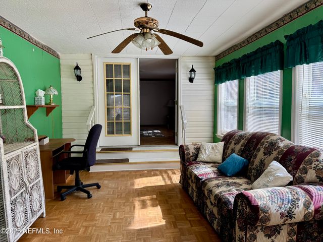 106 HELEN Avenue, Interlachen, FL 32148