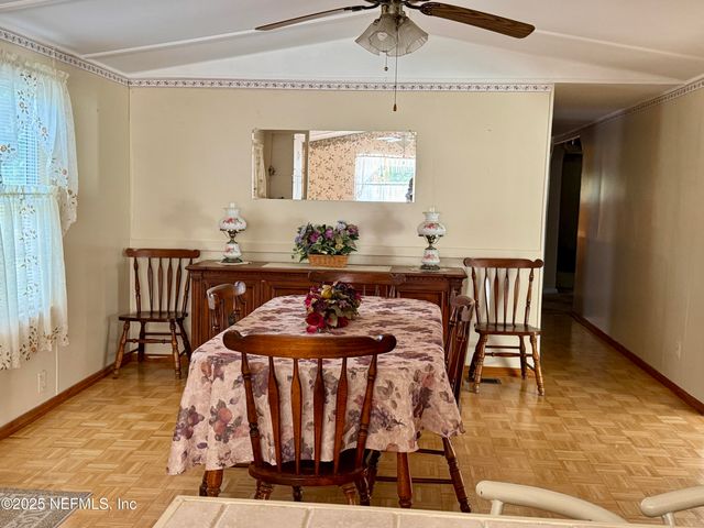 106 HELEN Avenue, Interlachen, FL 32148