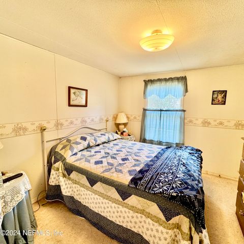 106 HELEN Avenue, Interlachen, FL 32148