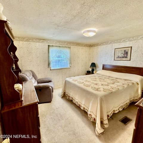 106 HELEN Avenue, Interlachen, FL 32148