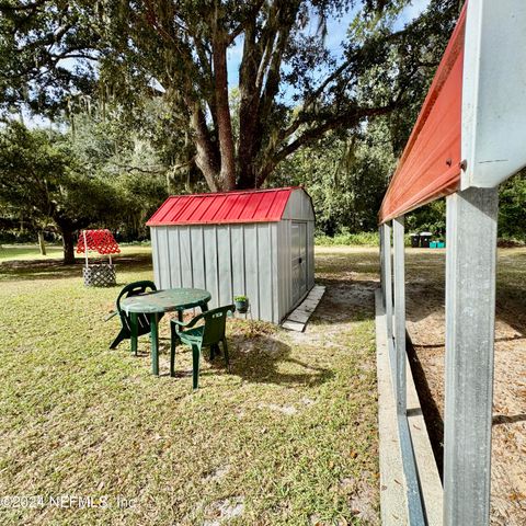 106 HELEN Avenue, Interlachen, FL 32148