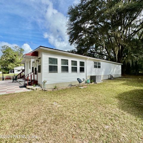 106 HELEN Avenue, Interlachen, FL 32148