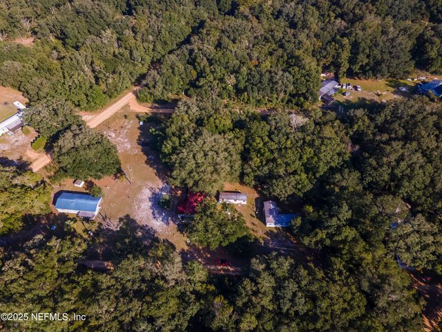 106 HELEN Avenue, Interlachen, FL 32148