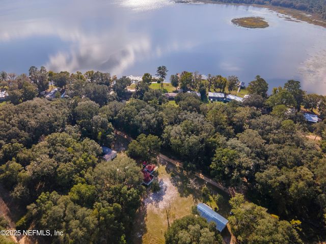 106 HELEN Avenue, Interlachen, FL 32148