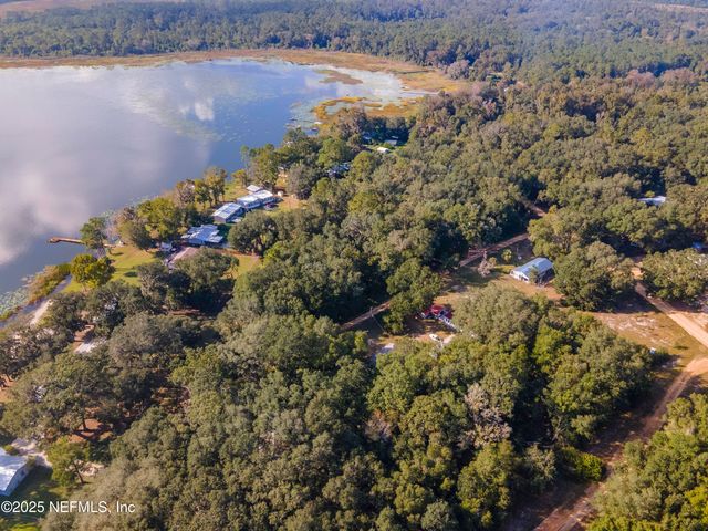 106 HELEN Avenue, Interlachen, FL 32148