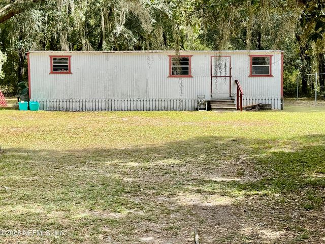 106 HELEN Avenue, Interlachen, FL 32148