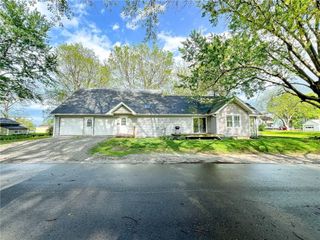 419 W 12th Street, Maryville, MO 64468