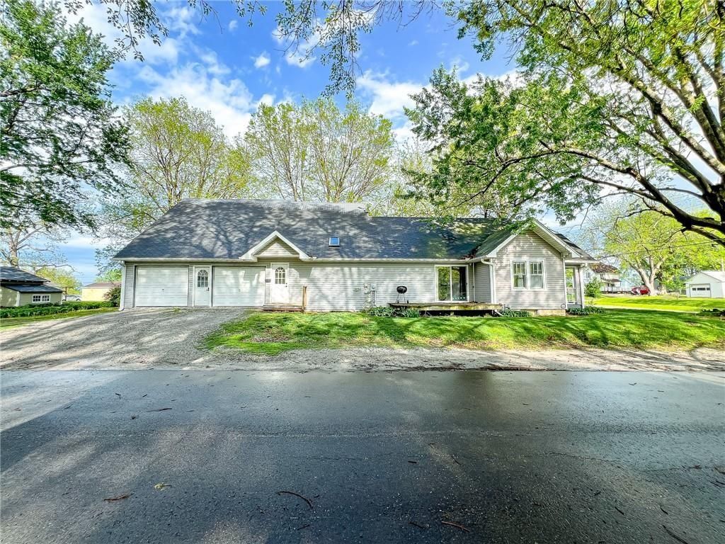 419 W 12th Street, Maryville, MO 64468