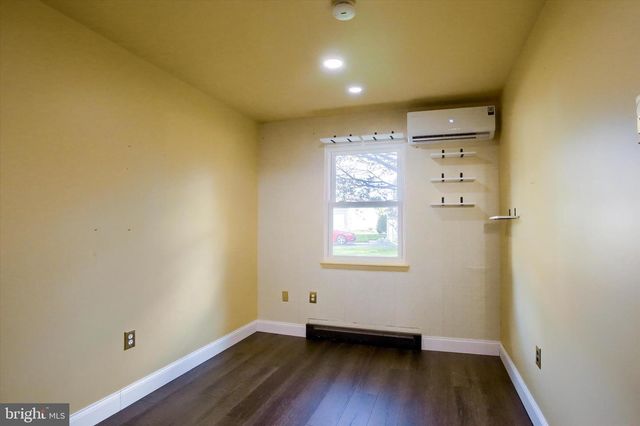 114 HEATHER DR, Harrisburg, PA 17112