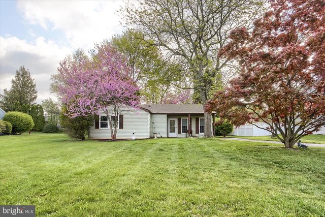 114 HEATHER DR, Harrisburg, PA 17112