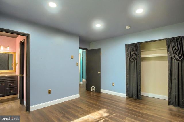114 HEATHER DR, Harrisburg, PA 17112