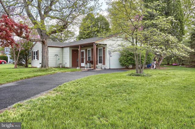 114 HEATHER DR, Harrisburg, PA 17112