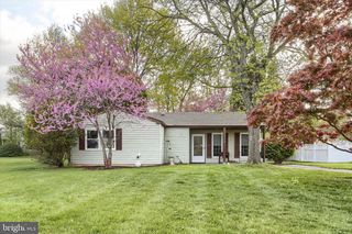 114 HEATHER DR, Harrisburg, PA 17112