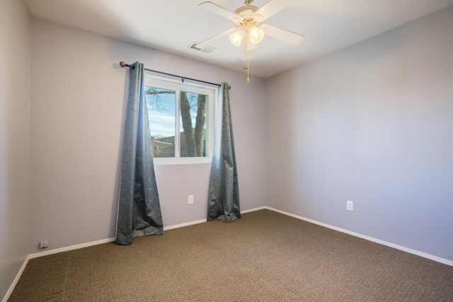 314 Don Carlos Avenue NE, Los Lunas, NM 87031