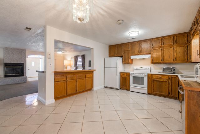 314 Don Carlos Avenue NE, Los Lunas, NM 87031