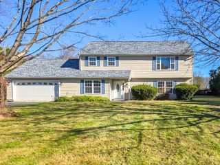 7 Dally Farm Road, Windsor, CT 06095