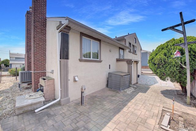 24 Pinehurst Street, Lido Beach, NY 11561