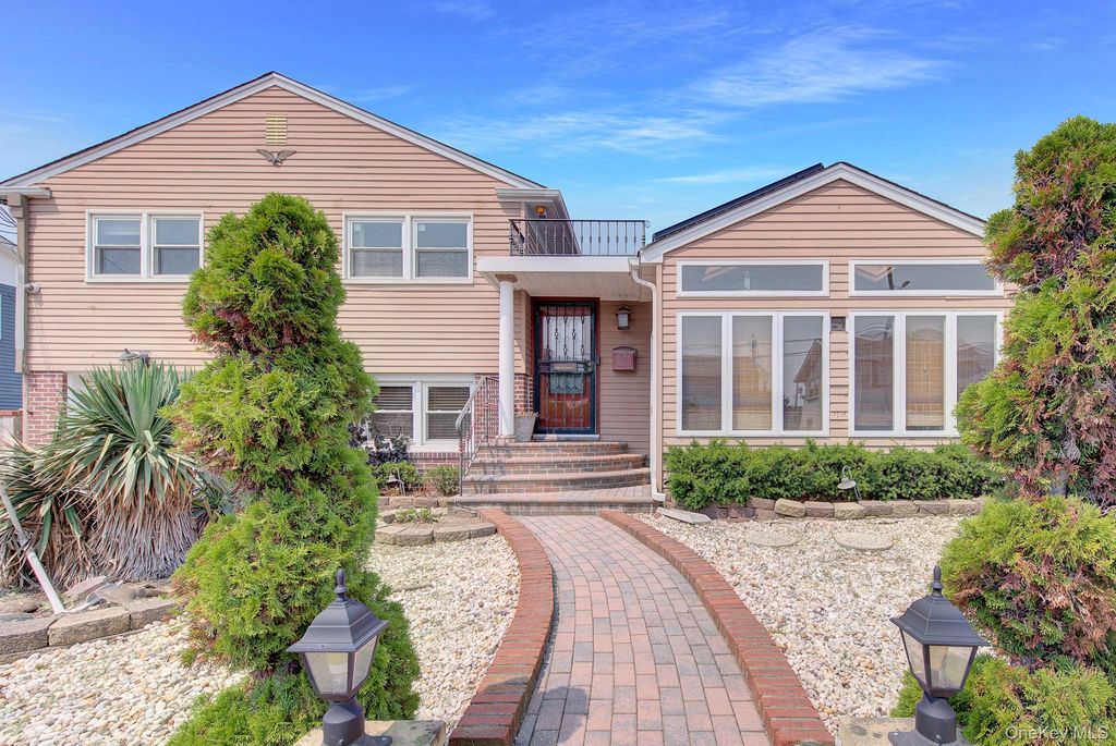 24 Pinehurst Street, Lido Beach, NY 11561 — photo 2